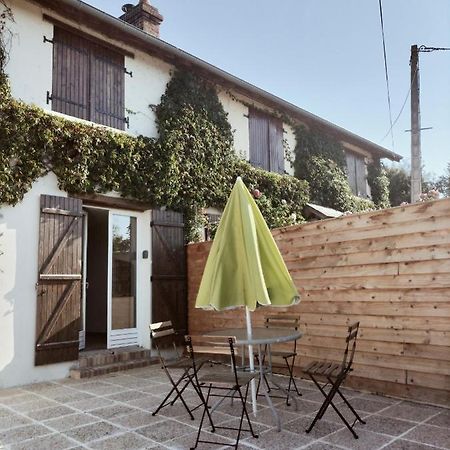 A Deux Pas De Cabourg ,Avec Une Belle Vue Sur La Campagne Normande.A Grangues Экстерьер фото